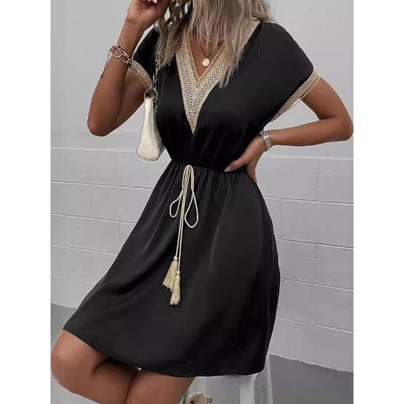 V-neck Short Sleeve Waist Cinching Dressv Collar Short Sleeve Waist-Controlled Dress