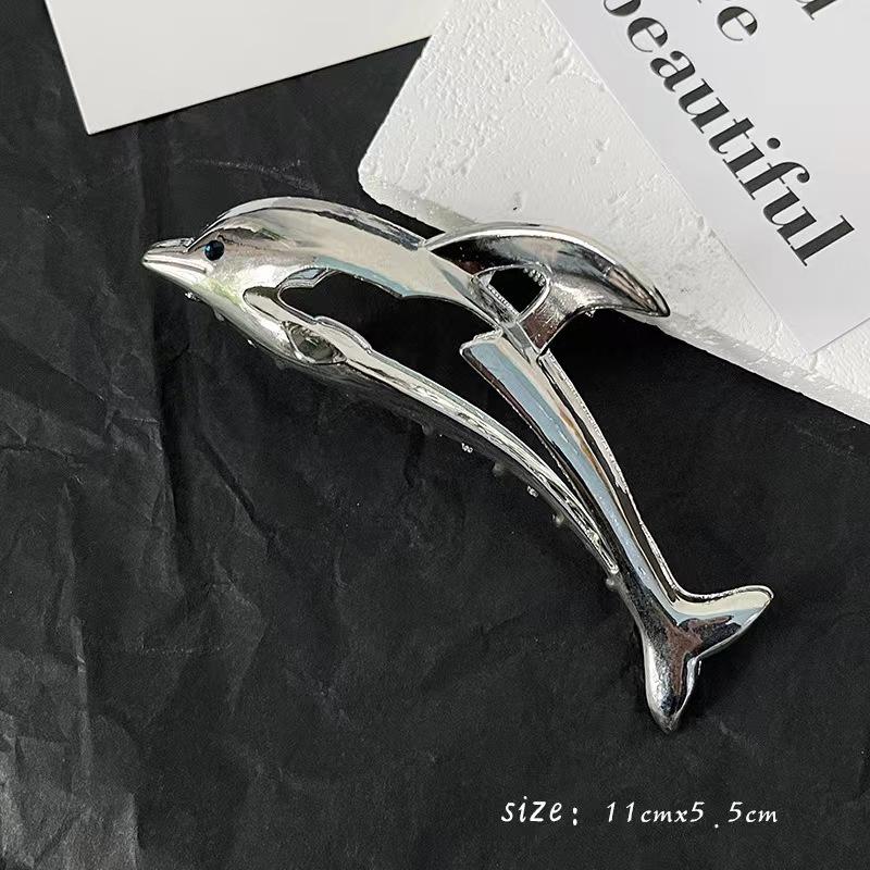 1pc Dolphin shaped clip, new hair clip, elegant temperament, butterfly shark clip, cool hair accessory