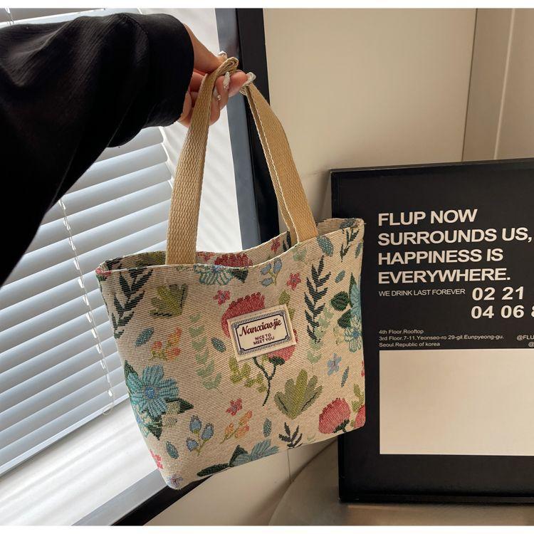 

Largecapacity commuter tote bag fashionable and foreign versatile shoulder handbag ins student shoulder bag women