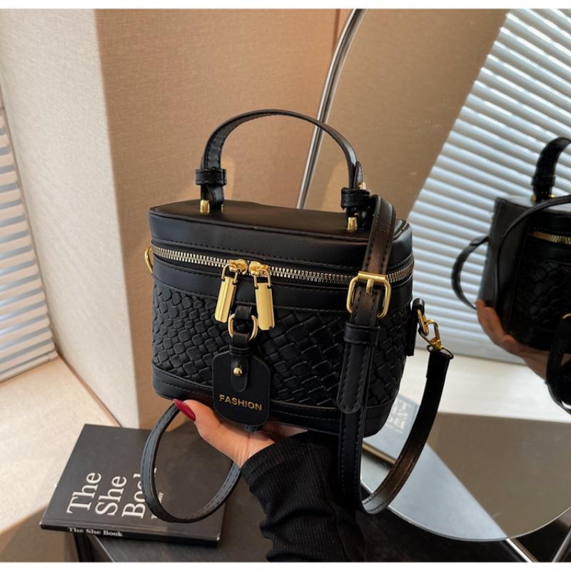 

New niche handbag bag women s spring and summer exquisite versatile pu bucket bag commuter shoulder messenger bag чорний