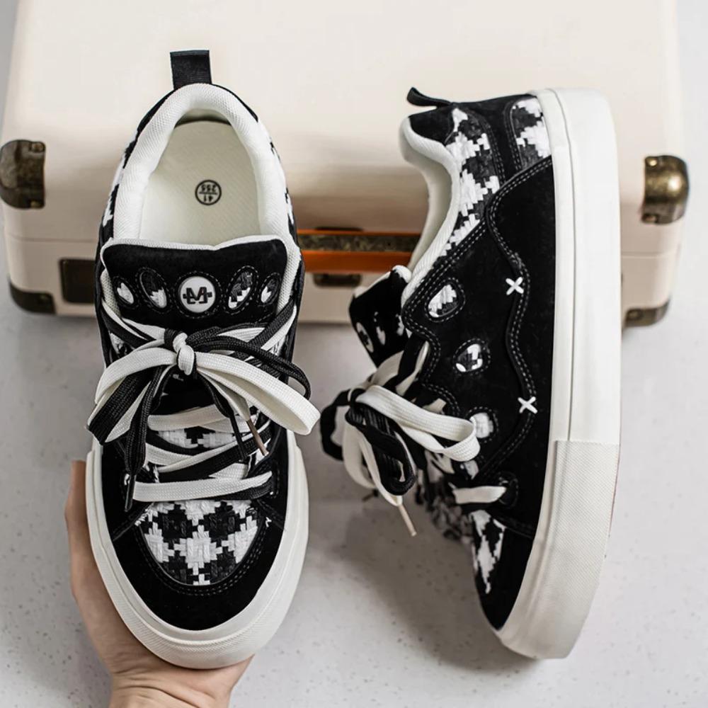 Men's Vulcanized Shoes, A Niche Color-blocked New Lace-up Flat Heel Trend Brand, Four-season Anti-slip Soft-soled Board Shoes