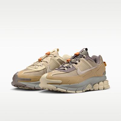 Nike Zoom Vomero 5 Roam Running Poets