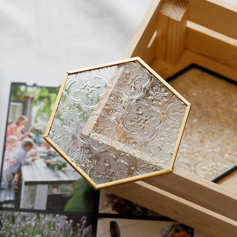Window Grille Glass Coaster Gold Copper Embossed Pattern Hexagonal Glass Coaster Dining Table Insulation Pad Teacup Mat