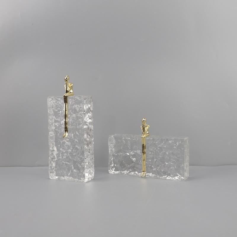 Ice Wrinkled Crystal+metal Crafts Abstract Figure Sculpture Crystal Base Gold Thinker Figure Sculpture Home Decoration