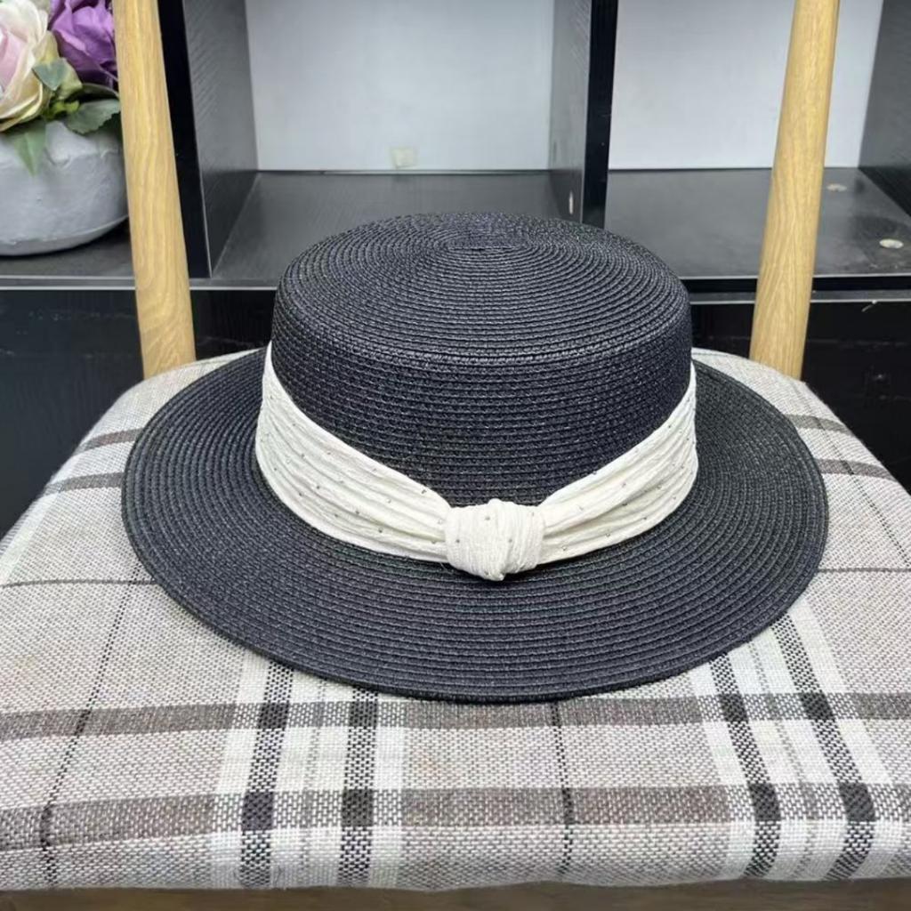 Light luxury Internet celebrity French small straw woven flat top flat brim straw hat women's summer travel simple sun protection holiday visor