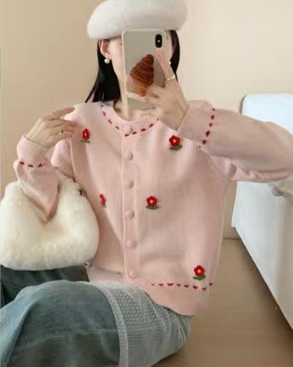 

Весенне-осенний женский свитер-жакет высокого класса со сладким цветочным узором, с круглым вырезом, модный, в иностранном стиле, с нежным вязаным верхом Average size 57-2741 розовый