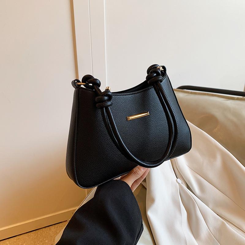 Trendy 2024 Autumn Season Stylish High-quality Women's Moon Bag With Elegant Design