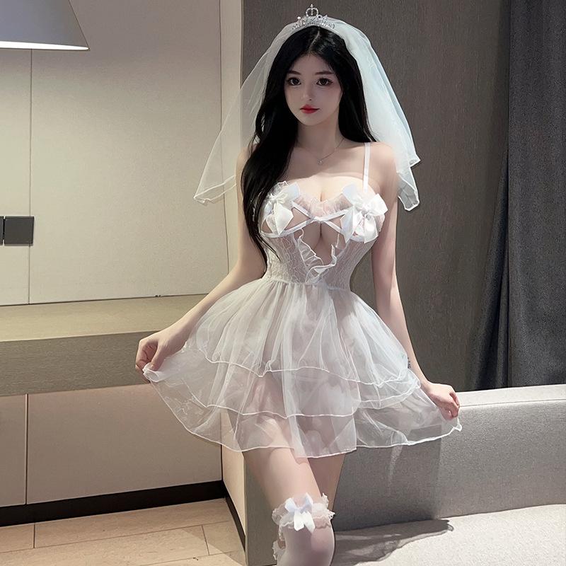 Set Lenjerie Nupțială Lin Linting: Rochie de mireasă cochetă și lenjerie de noapte ispititoare