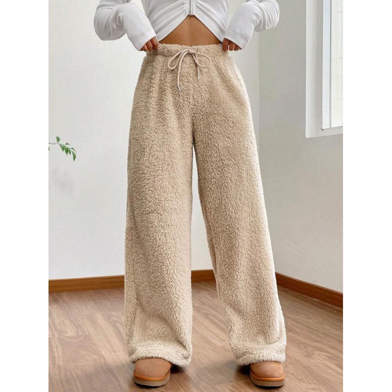 Women's Autumn & Winter Plush Sweatshirt and Loose Casual Pants Set - Solid Color, Warm, and Comfortable Fashion.