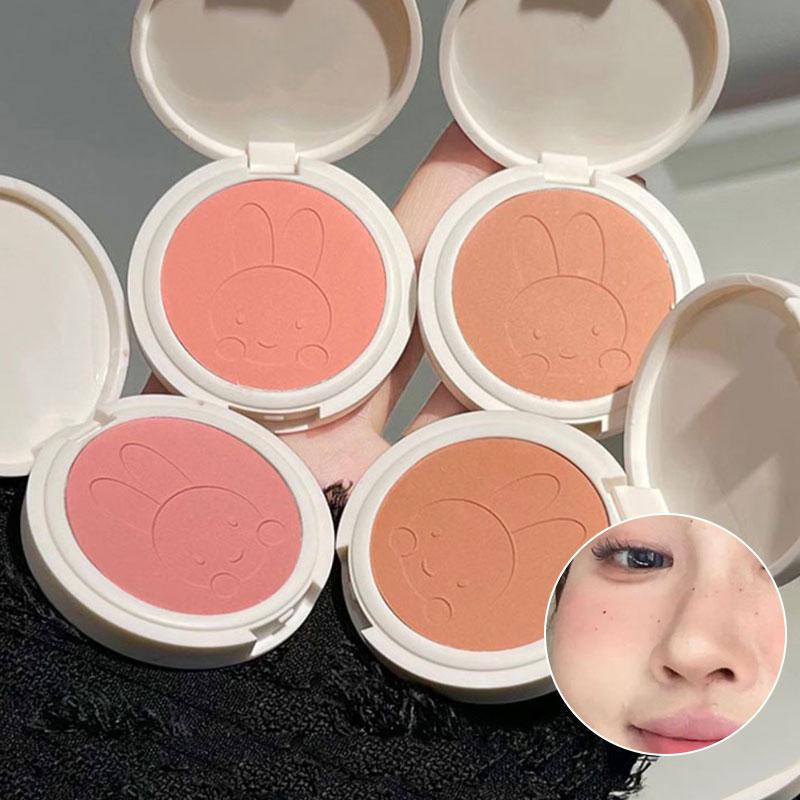 Little rabbit monochromatic blush, pseudo-plain makeup, low saturation ash powder, makeup, makeup and tender rouge