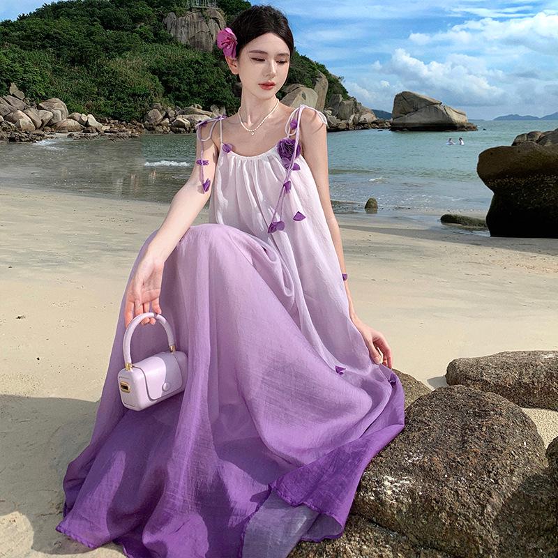 Stunning Gradient Floral Camisole Dress, Perfect for Beach Photoshoots and Vacation Travel