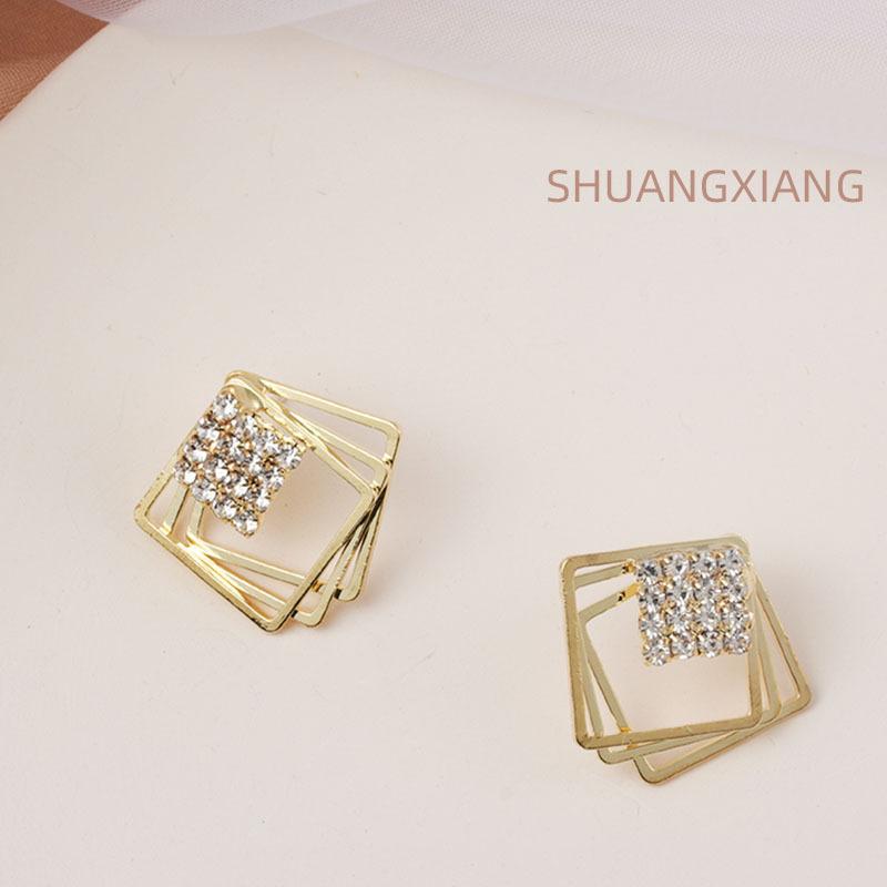 

Трехслойная квадратная серьга-гвоздик с кристаллами и инкрустацией для женщин, корейские полые геометрические украшения, простой подарок на День святого Валентина