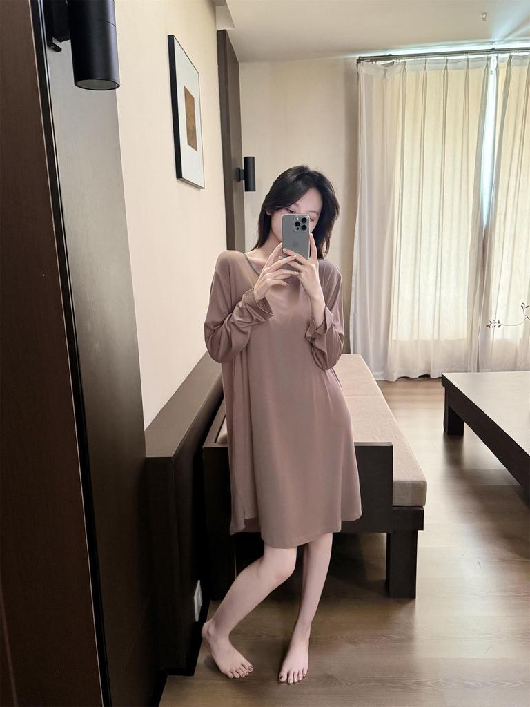 Übergröße Modal Viskose Nachthemd mit Brustpolstern für Frühling und Herbst