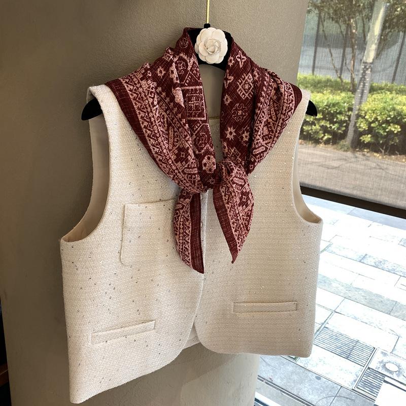 Korean version of retro star small square scarf silk scarf women's spring and summer small fresh literary decoration headscarf headband waist silk sca