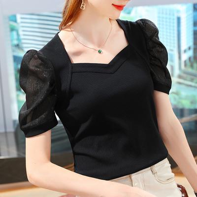Kurzärmliges T-Shirt für Damen, neue europäische Damenbekleidung mit freiliegendem Schlüsselbein, quadratischem Ausschnitt, Spleiß-T-Shirt, Temperament-Taillenoberteil