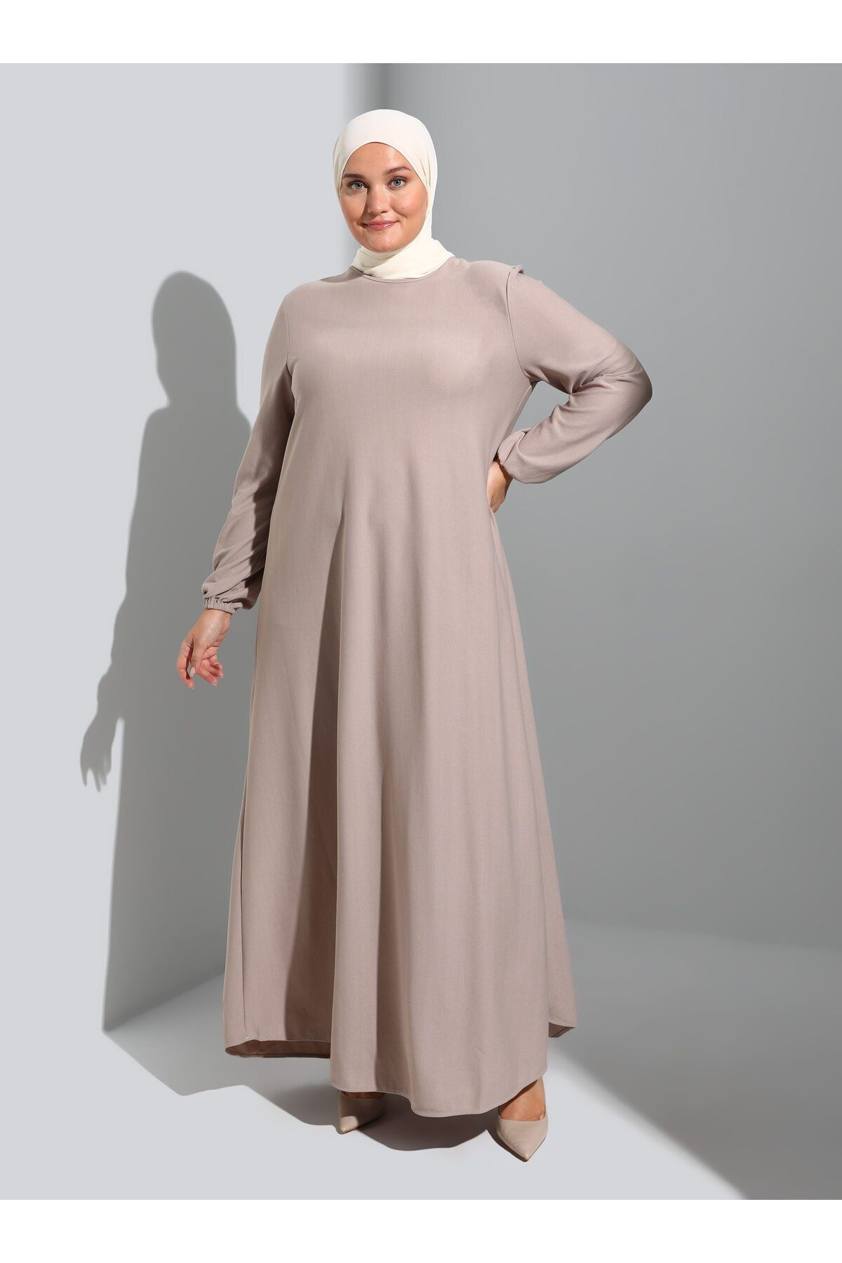 

Women s Big Size Dress Basic Dress with Elastic Wrists - Mink-