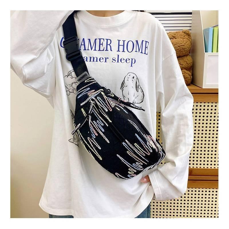 Stylish Wrinkled Nylon Chest Bag With Unisex Design Perfect For Travel