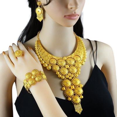 2024 European and American New Fashion Jewelry Dubai Gold-Plated 24K Jewelry African and Middle Eastern Women's Trendy Accessory Set