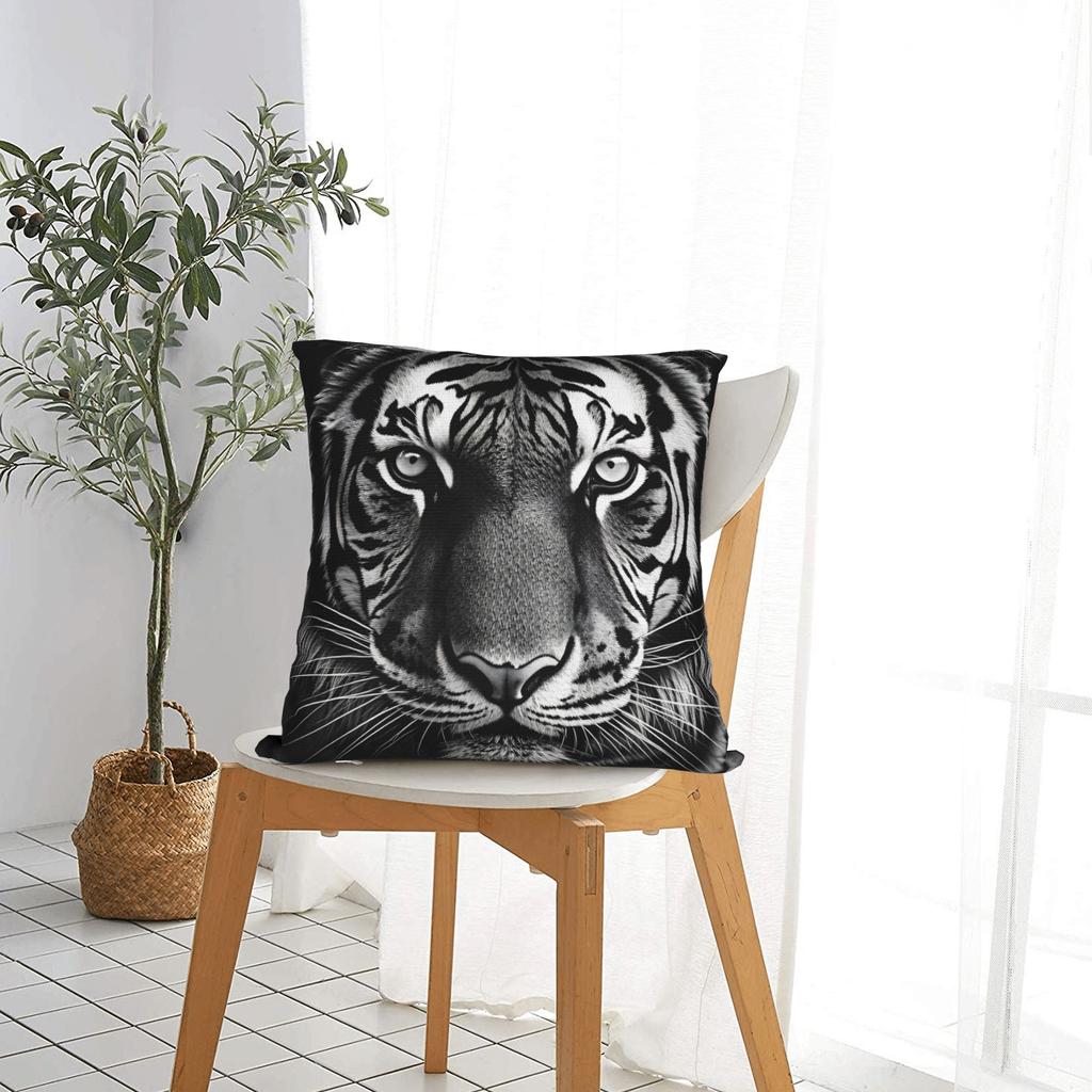 The Wildworld Animal Pillow Cover Comfy Cushion Cover Retro Trendy Pillow Case For Sofa Car Home Decor