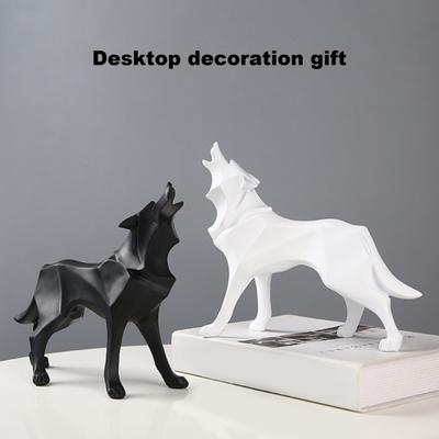 Geometric Wolf Ornament Synthetic Resin Wolf Sculpture Abstract Animal Art Statue for Home Office Desktop Decoration