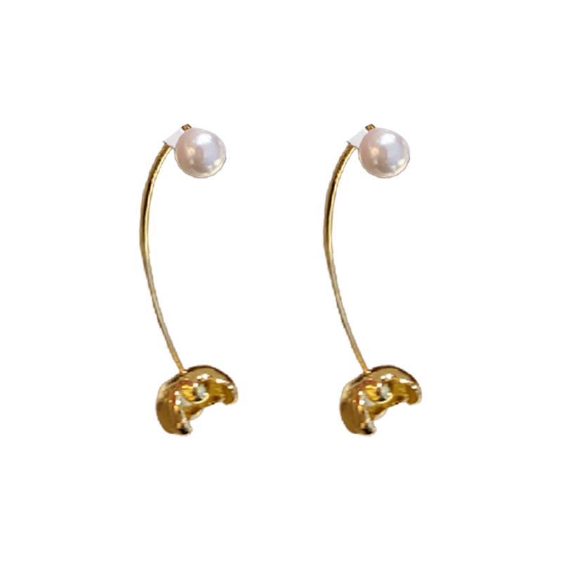 Elegant Faux Pearl & Metallic Flower Silver Earrings