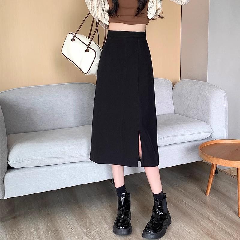 

Plus Size High Waist Black A-Line Slit Skirt for Women - Summer 2024 Collection M