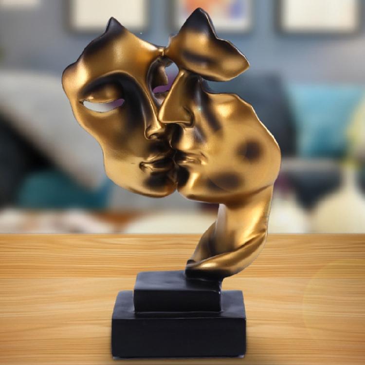 Elegant Living Room Decoration Kiss Couple Accessories Lovers Statue Resin Figur