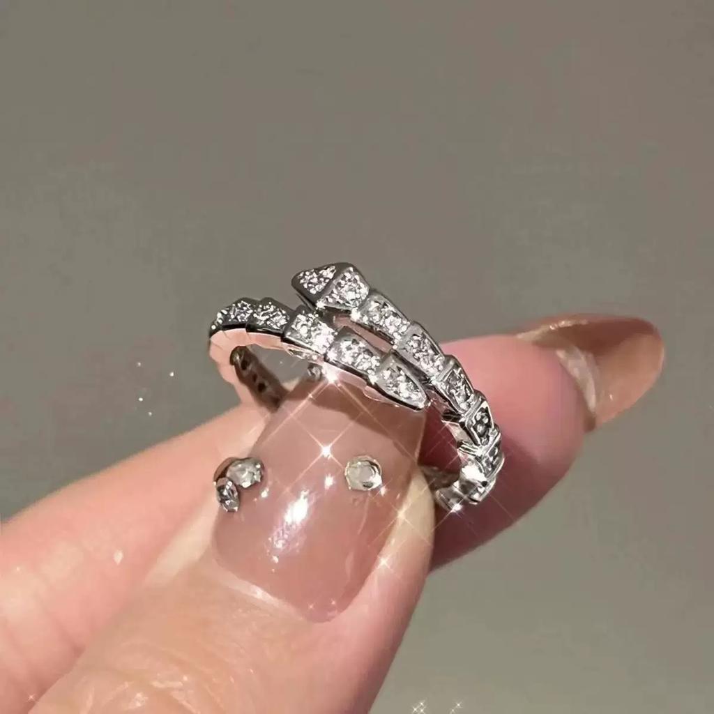 Clearance Sale Vintage Classic Finger Rings For Women Multiple-choice Unique Rings Fashion Jewelry Big Discount Wholesale