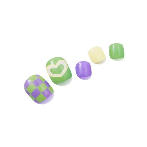

It s summer gel pedi
