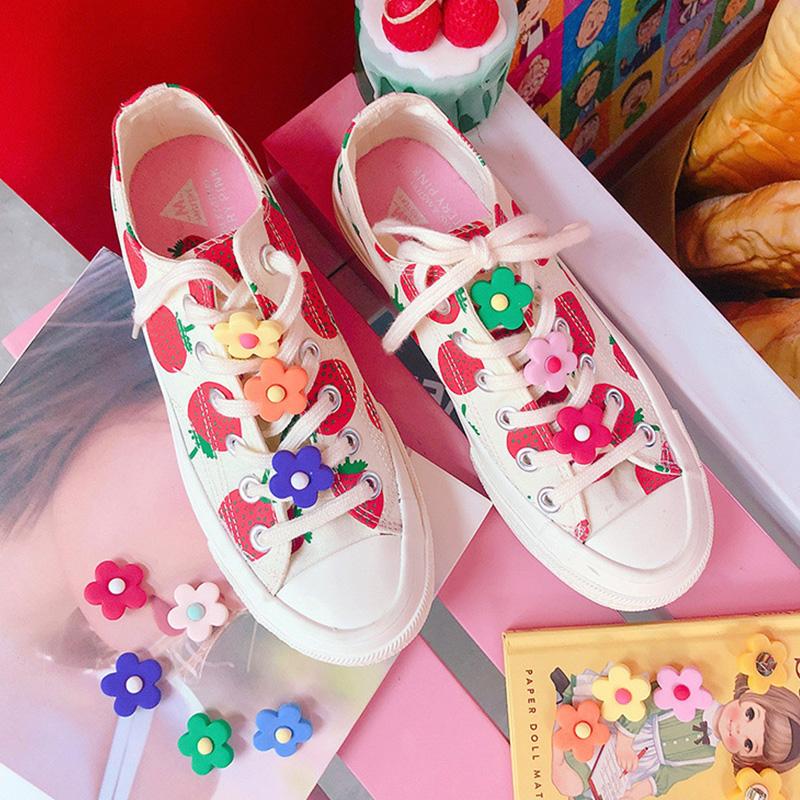 DIY Frei zu Kombinieren Plastikblumen Schuhdekorationen für Schuhe Schnürschuhe Zubehör für Freizeitschuhe Canvas Ballerinas für Sneaker