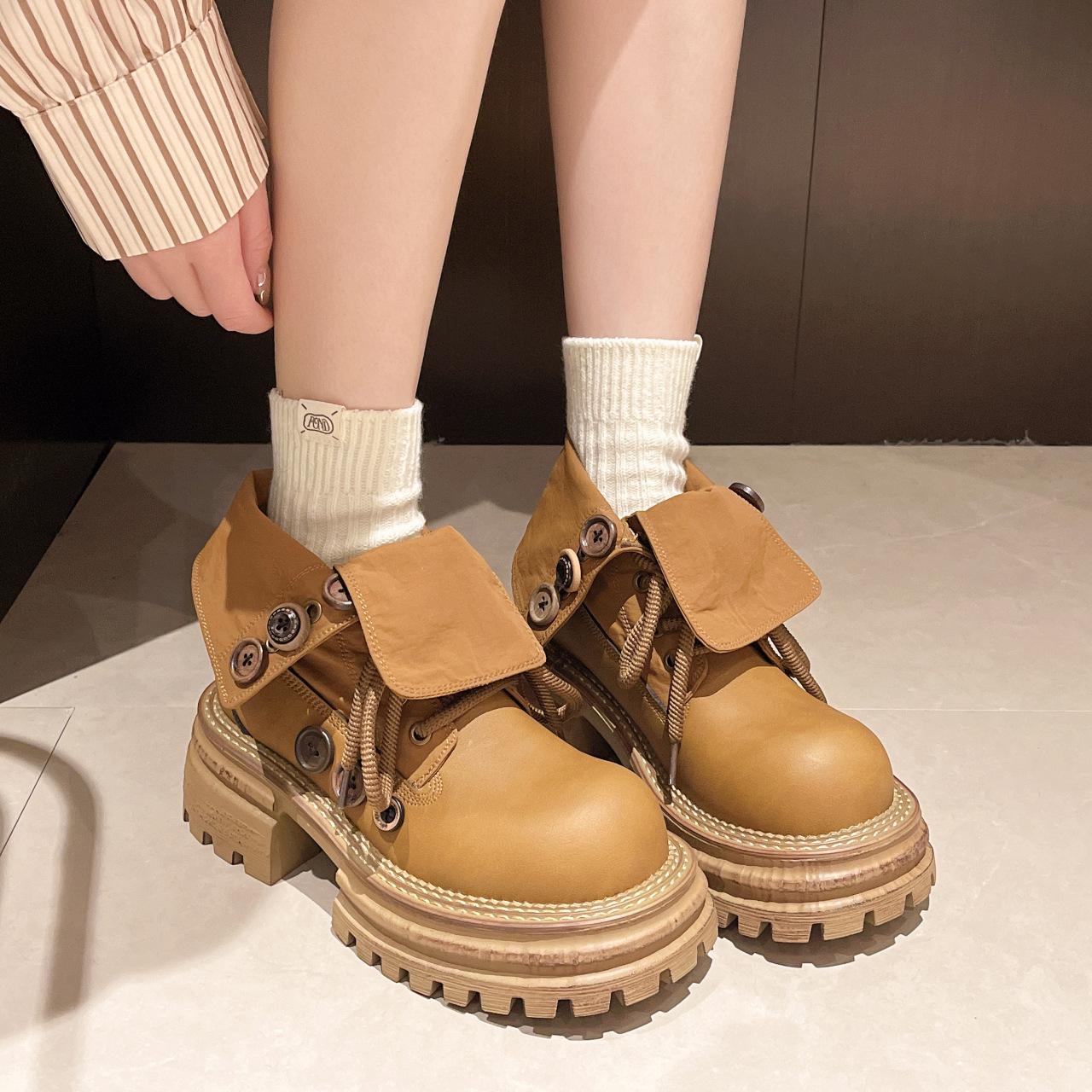 

Ботинки Мартина для женщин на осень и зиму 2025 года, новые ретро британского стиля на толстой подошве, на толстом каблуке, для маленького человека, универсальные ботинки двойного ношения для 40 верблюд