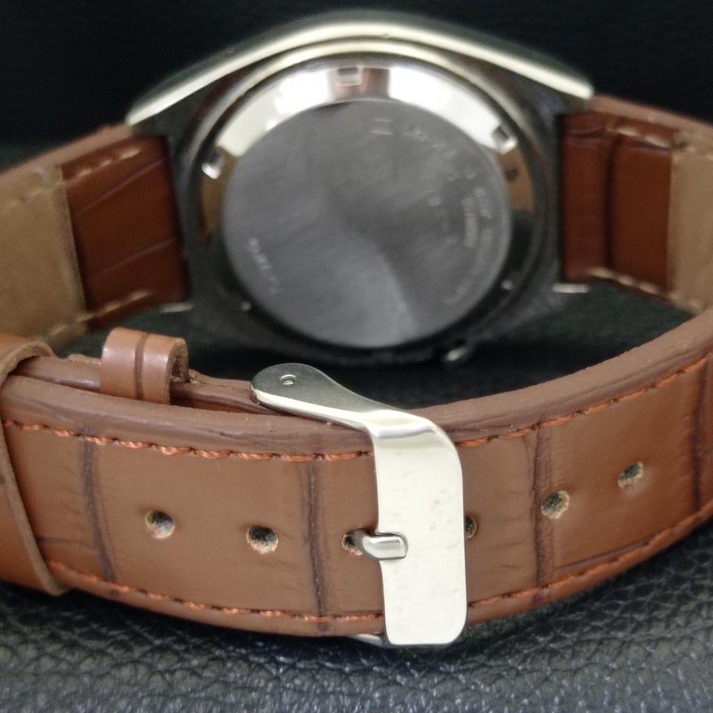 AUTOMATIC 7009A VINTAGE SEIKO 5 JAPAN MENS SILVER COLOR DIAL WATCH A701531-5 R206b-a701531