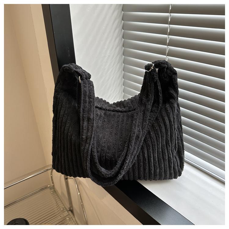 Casual flannel large capacity 2025 solid color corduroy new simple winter oblique span shoulder tote bag