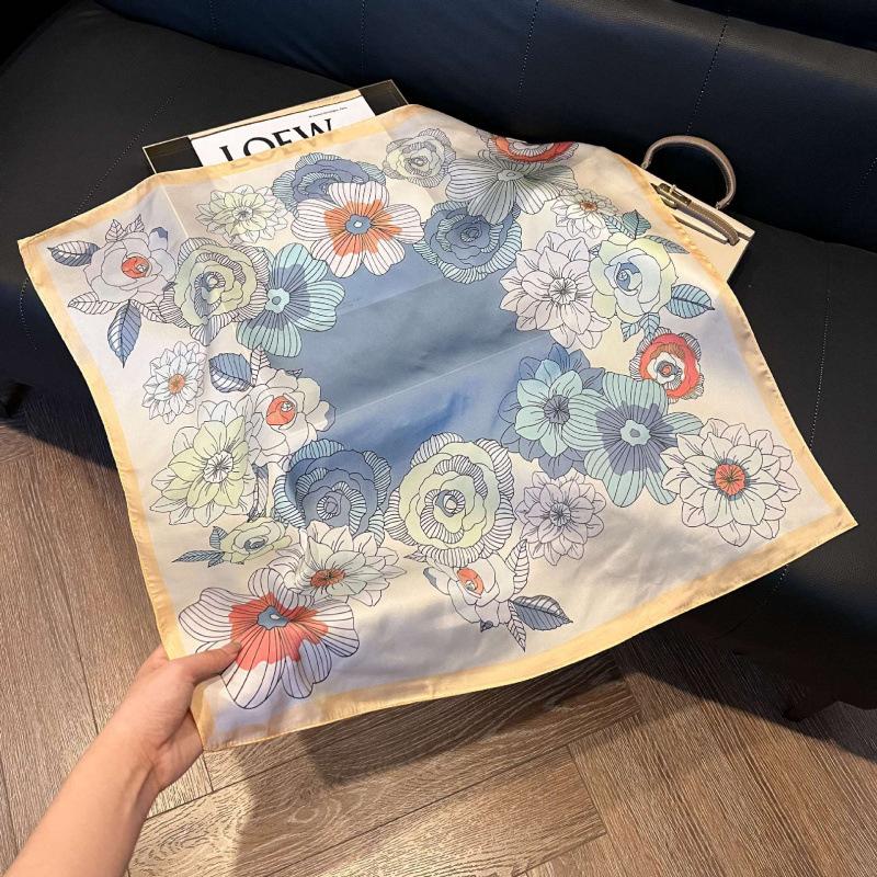 Fashion Black and White Printing Temperament Square Scarf Imitation Silk Korean Version Decorative Scarf Scarf Professional Decorative Shawl Silk Scar