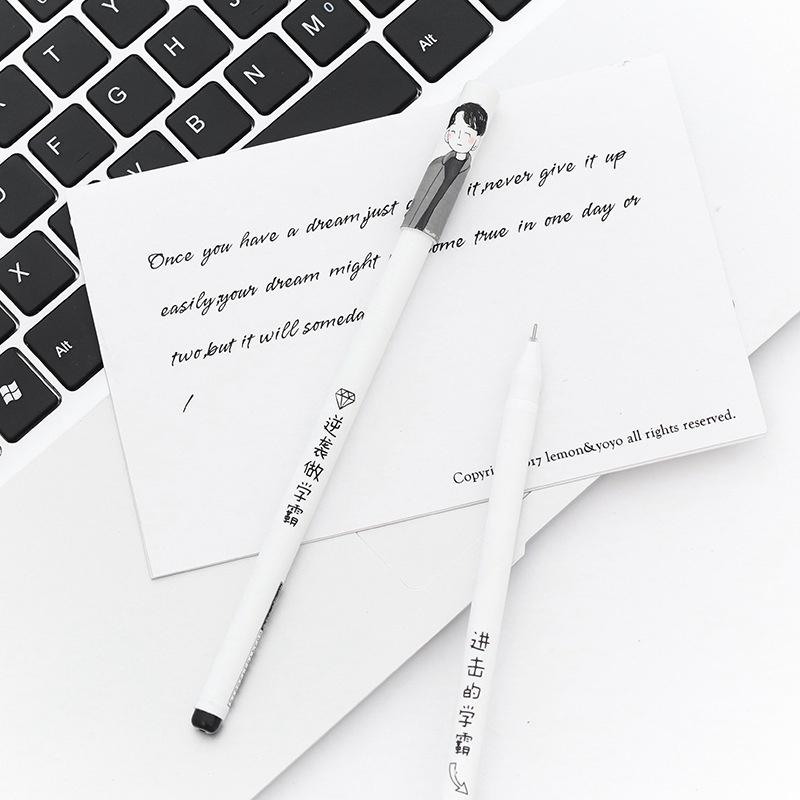 Text kreativní osobnosti Jednoduchý znak gelového pera Jehla plné černé neutrální pero 4ks