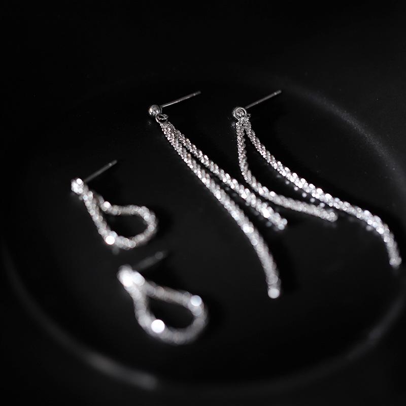 [Long Tassel Dangle Earrings with Shimmering Starry Glitter Minimalist ]
