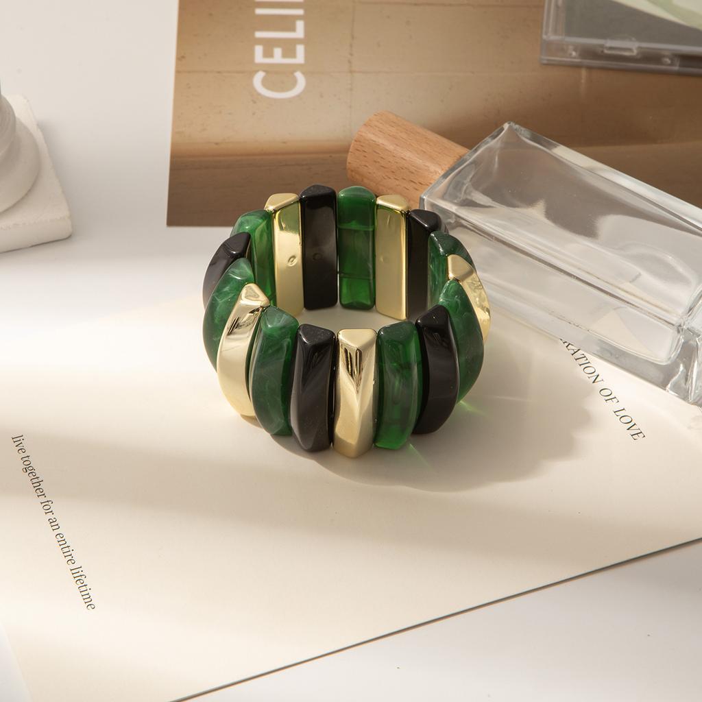 Acryl Unregelmäßiges Spleißen Geometrisches Armband Persönlichkeit Nische Übertriebenes Temperament Mode Einzigartiger High-End-Schmuck