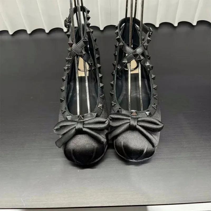 Fashion Women Flats Shoes Spring and Autumn Shallow Round Toe Loafers Comfortable Lightweight Casual Sneakers Designer Shoes for Women