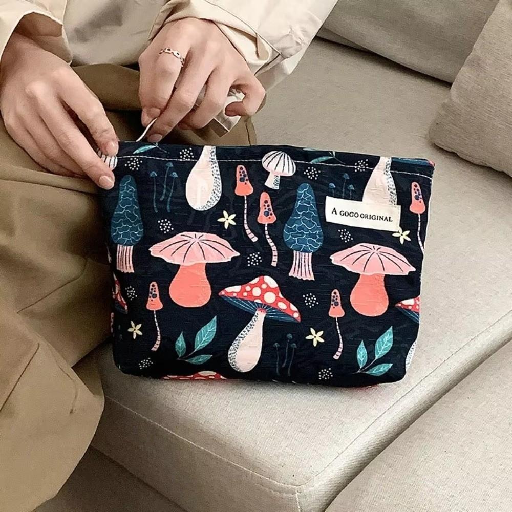 Tragbare Kosmetiktasche mit Reißverschluss Pilz Große Kapazität Kulturtasche Make-up-Tasche Outdoor