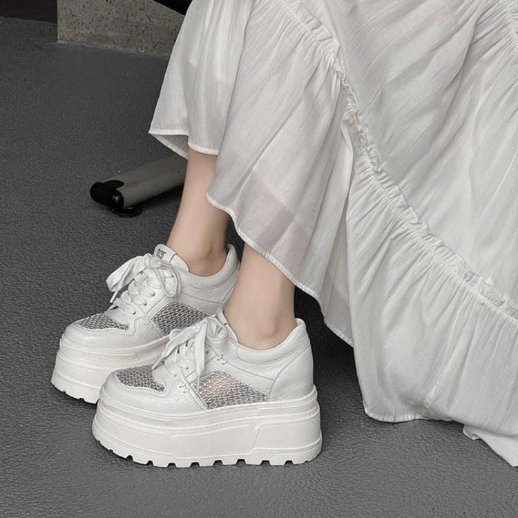 

Маленькие белые туфли женские летние новые на толстой подошве туфли-маффины полые дышащие сетчатые сандалии повседневная обувь 40 белый