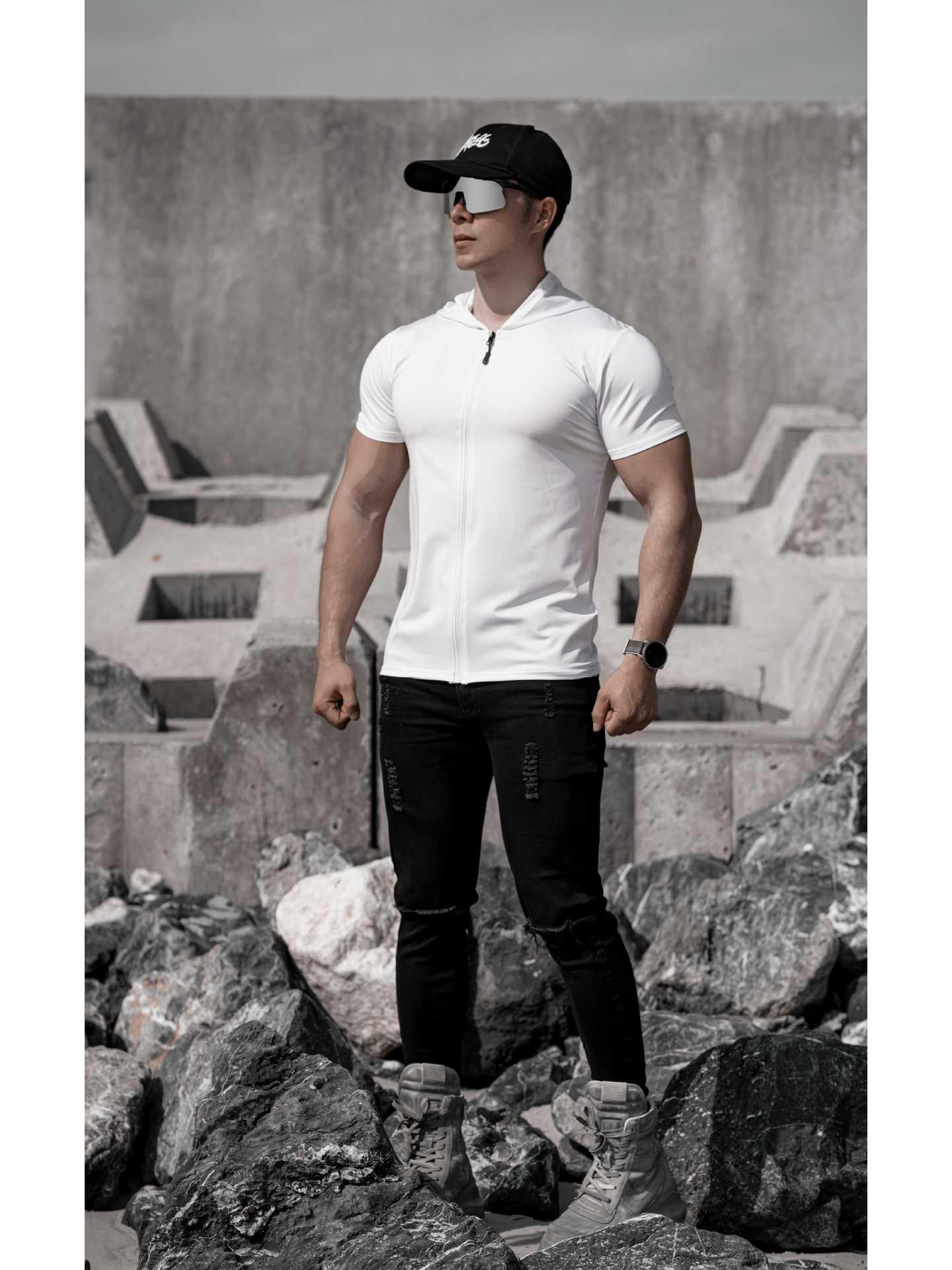 

Men s Quick-Dry Slim Fit Hooded T-Shirt for Fitness & Running L белый