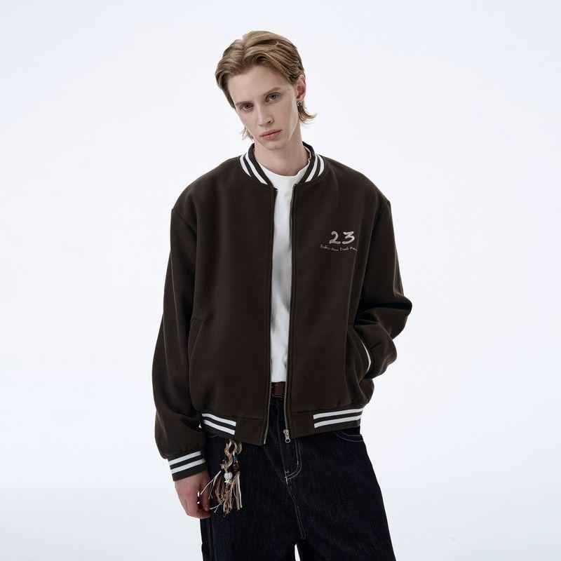 

Kisko American Retro College Style Embroidered Trendy Baseball Jacket for Men and Women, Cool and Loose Casual Jacket Brown X L