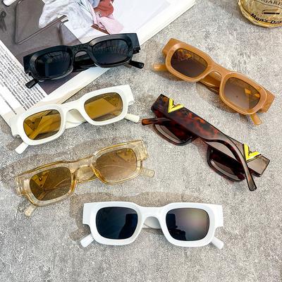 Brillen en accessoires – Zonnebrillen