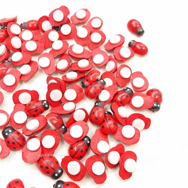 100pcs Mini Ladybugs Wood Craft Ladybugs Self-adhesive Mini Refrigerator Paste for Kid Home Decor Ornament DIY Craft Art Project