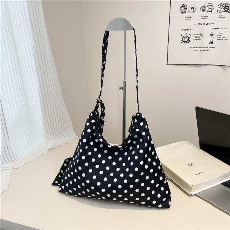 New autumn casual shoulder messenger bag polka dot bag women's large-capacity class commuter tote bag