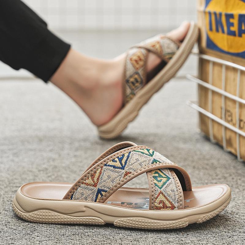 Men Slippers Indoor Outside Street Beach Style Non-slip Platform Casual Modern Slippers Summer Flat with Platform Shoes