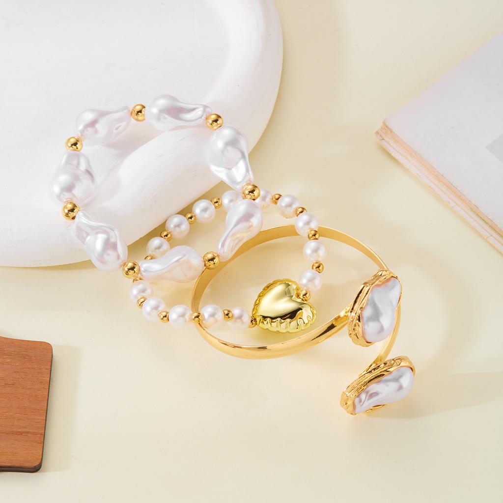 Handmade Imitation Pearl Beaded Bracelet Set for Women Exaggerated Acrylic Multilayer Stretch Bracelet Party Jewelry Accessories