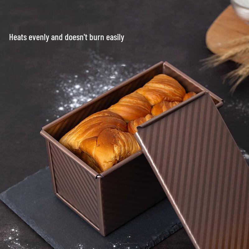 ZISIZ Wavy Non-stick Toast Loaf Pan with Lid, Gold