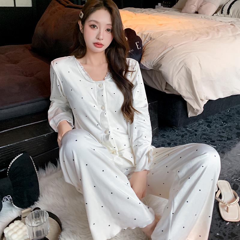 

Сладкий велюровый пижамный комплект в горошек: Женская теплая зимняя домашняя одежда M