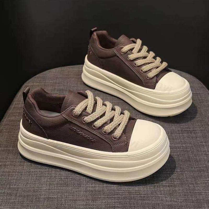 Autumn Women's Casual Sports Shoes 2026 Comfortable Anti Slip Outdoor Fashion Retro Platform Vulcanized Shoes Zapatos Mujer